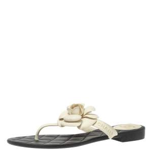 Pre Owned Chanel White Rubber Camellia CC Thong Flats Size 39