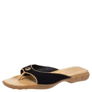 مملوكة مسبقًا Chanel Black/Beige Fabric and Leather Trim CC Slide Sandals Size 41