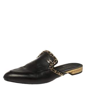 مملوكة مسبقًا Chanel Black Leather Pointed Toe Flat Chain Mules Size 40