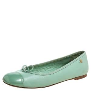 Pre Owned Chanel Green Leather And Patent Leather Cap Toe Bow Ballet Flats Size 37