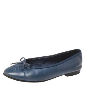 مملوكة مسبقًا Chanel Blue Leather CC Bow Cap Toe Ballet Flats Size 38.5