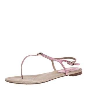 Pre Owned Chanel Metallic Pink Textured Leather CC Embellished T Strap Flat Thong Sandals Size 40