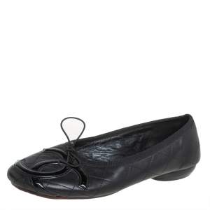 Pre Owned Chanel Black Leather and Patent Leather CC Cambon Ballet Flats Size 39.5