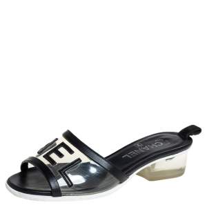 مملوكة مسبقًا Chanel Black Leather And PVC Slide Sandals Size 35.5