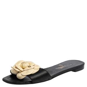 Chanel Black/Cream Leather Camellia Embellished CC Flat Slides Size 36.5