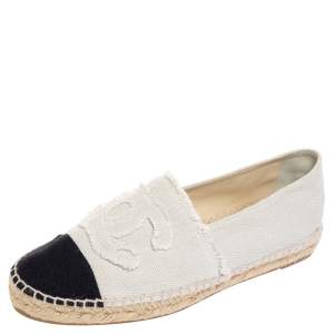 مملوكة مسبقًا Chanel Cream/Black Canvas CC Espadrille Flats Size 40