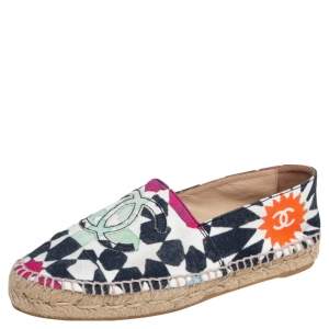 مملوكة مسبقًا Chanel Multicolor Print Canvas CC Espadrille Flats Size 38