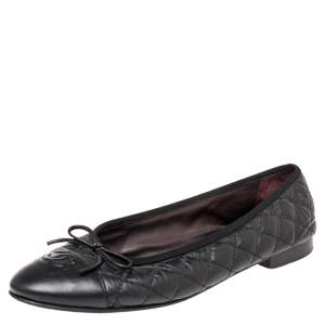 مملوكة مسبقًا Chanel Black Quilted Leather CC Cap Toe Bow Flats Size 41