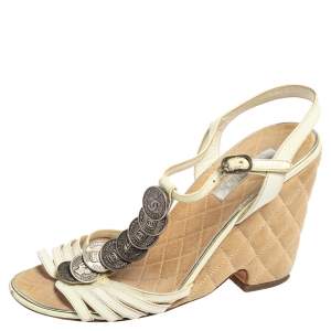 مملوكة مسبقًا Chanel White Patent Leather T Strap Coin Embellished Wedge Sandals Size 39