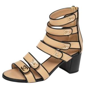 مملوكة مسبقًا Chanel Beige/Black Leather CC Gladiator Sandals Size 38.5