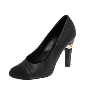 Pre Owned Chanel Black Leather And Canvas CC Cap Toe Pumps  Size 37.5