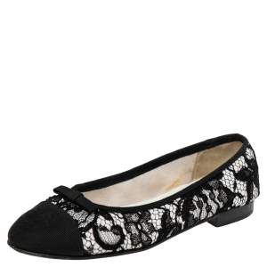 Pre Owned Chanel Black Lace And Canvas CC Cap Toe Ballet Flats Size 37