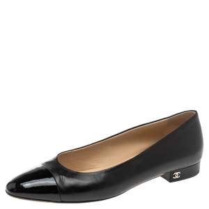 مملوكة مسبقًا Chanel Black Leather And Patent Leather Cap Toe Ballet Flats Size 39