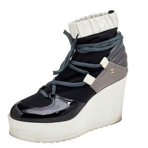 Chanel White/Black Patent Leather And Fabric Lace Up Wedge Platform Boots Size 38.5