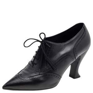 Chanel Black Brogue Leather CC Lace Up Oxford Booties Size 40
