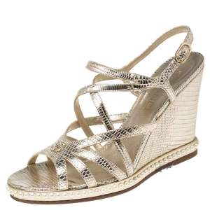 مملوكة مسبقًا Chanel Dull Gold Lizard Embossed Leather Pearl Embellished Wedge Sandals Size 41