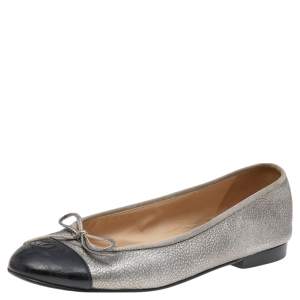 Pre Owned Chanel Silver/Black Leather CC Bow Cap Toe Ballet Flats Size 40.5 