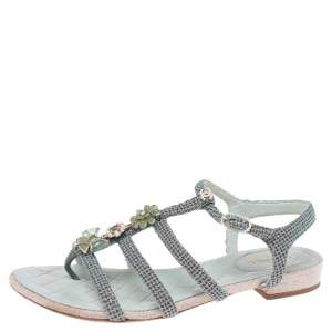 مملوكة مسبقًا Chanel Green Knit Fabric Camellia Flower Pearl Embellished Flat Sandals Size 39.5