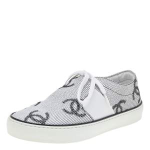 Pre Owned Chanel White Leather CC Low Top Sneakers Size 36.5