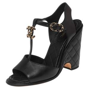 مملوكة مسبقًا Chanel Black Quilted Leather CC Chain Wedge Platform Sandals Size 39