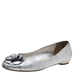 Pre Owned Chanel Silver Textured Leather Camellia Ballet Flats Size 41