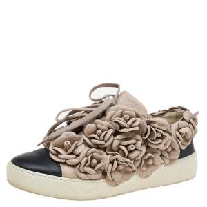 Pre Owned Chanel Beige/Black Leather Camellia Cap Toe Low Top Sneakers Size 38