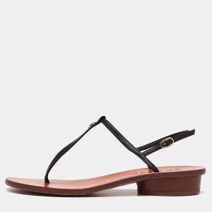 مملوكة مسبقًا Chanel Black Leather CC Logo T-Strap Thong Sandals Size 37