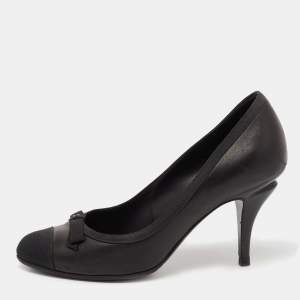 Pre Owned Chanel  Black Canvas And Leather CC Cap Toe Pumps Size 36