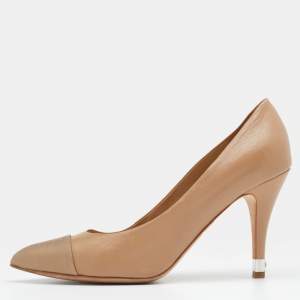 Pre Owned Chanel Beige/Gold Leather Cap Toe CC Pumps Size 40.5