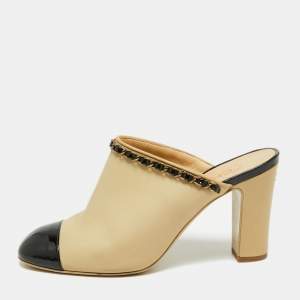 Pre Owned Chanel Beige/Black Leather Chain Detail CC Block Heel Cap Toe Mule Sandals Size 39.5