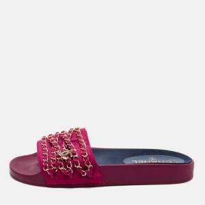 مملوكة مسبقًا Chanel Burgundy Satin CC Logo Chain Detail Tropiconic Slides Size 39