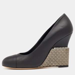 Pre Owned Chanel Black Leather CC Cap Toe Wedge Pumps Size 39