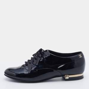 Chanel Black Patent Leather Pearl Embellished Lace Up Oxford Size 36.5