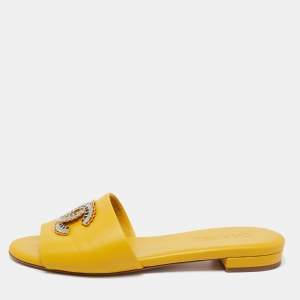 مملوكة مسبقًا Chanel Yellow Leather CC Embellished Flats Size 39