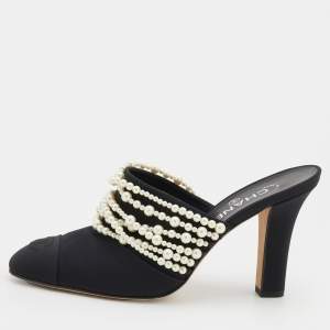 Pre Owned Chanel Black Fabric Pearl Embellished CC Mules Size 39