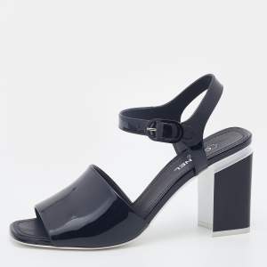 مملوكة مسبقًا Chanel Black Patent Leather CC Block Heel Ankle Strap Sandals Size 38