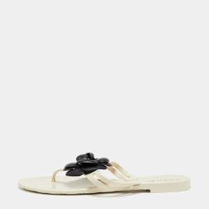 Chanel Cream/Black Jelly Camellia Thong Flats Size 38