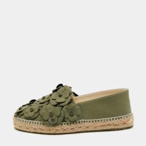 Pre Owned Chanel Green Canvas Camelia Flat Espadrilles Size 40