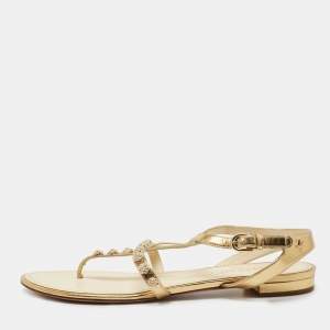 Pre Owned Chanel Metallic Gold Leather CC Camellia Thong Flats Size 40.5