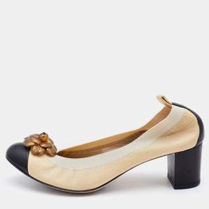 Chanel Beige Textured Leather Camelia Embellished Scrunch Pumps Size 37