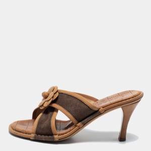 Chanel Brown/Tan Fabric and Leather Camelia Slide Sandals Size 38.5