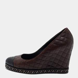 Pre Owned Chanel Dark Brown/Black Quilted Leather CC Wedge Pumps Size 38