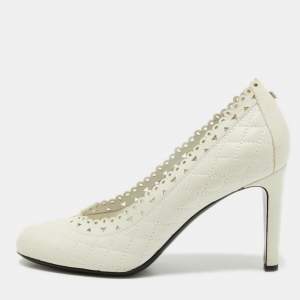 Pre Owned Chanel White Quilted Laser Cut Leather Round Toe Pumps Size 38.5