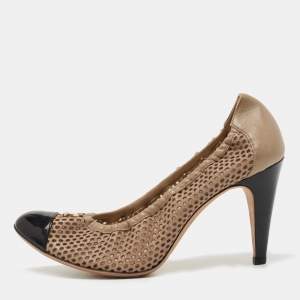 Pre Owned Chanel Black/Beige Leather And Patent CC Cap Toe Scrunch Block Heel Pumps Size 40