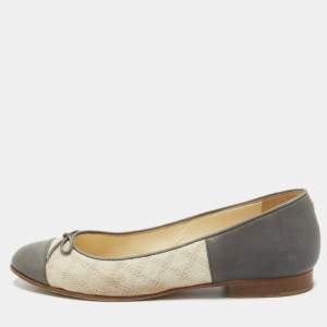 Pre Owned Chanel Grey/Beige Leather and Canvas CC Bow Ballet Flats Size 36