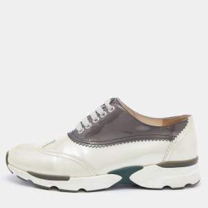 Pre Owned Chanel Cream/Grey Patent Leather CC Oxford Sneakers Size 37.5