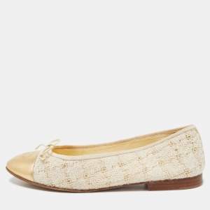 Pre Owned Chanel Cream/Gold Tweed And Leather CC Cap Toe Bow Ballet Flats Size 38.5