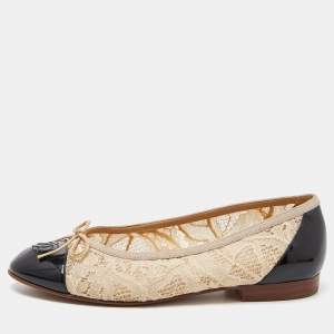 Pre Owned Chanel Beige/Black Lace and Patent Leather CC Cap Toe Ballet Flats Size 37