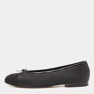 Pre Owned Chanel Black Woven Raffia and Canvas CC Cap Toe Ballet Flats Size 39.5