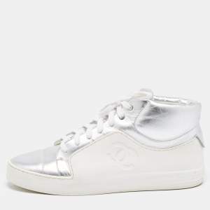Pre Owned Chanel Metallic Silver/White Leather And Rubber Lace Up High Top Sneakers Size 39.5
